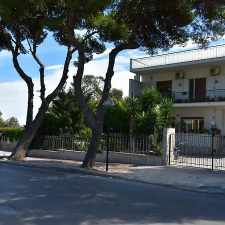 Golden Bay Bed & Breakfast