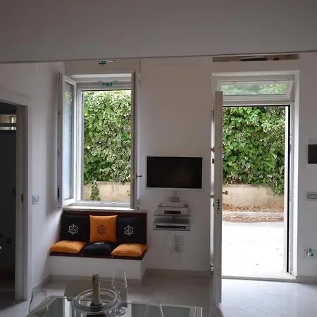 Bed & Breakfast Golden Bay Trani