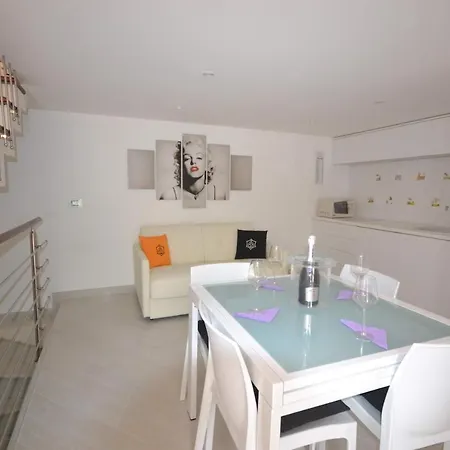 Bed & Breakfast Golden Bay Trani