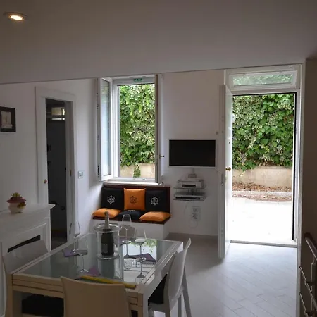 Bed & Breakfast Golden Bay Trani