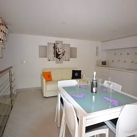 Golden Bay Bed & Breakfast Trani