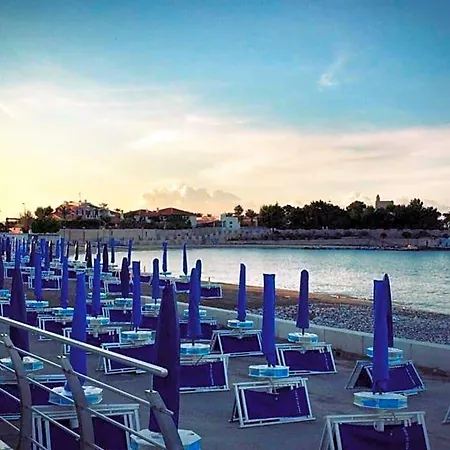 Golden Bay