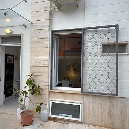 Golden Bay Trani