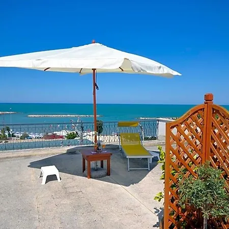 Golden Bay Bed & Breakfast Trani