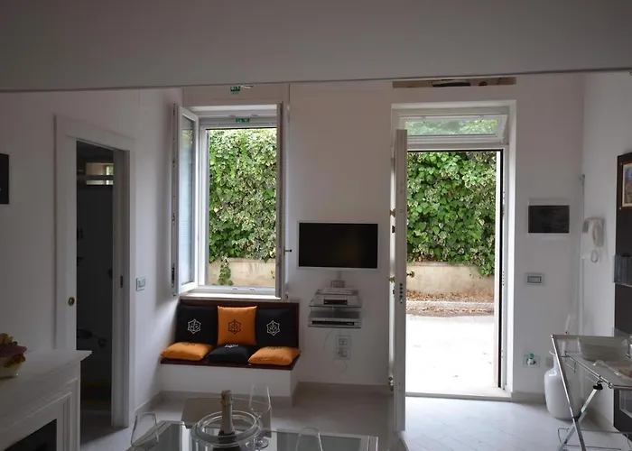 Bed & Breakfast Golden Bay Trani